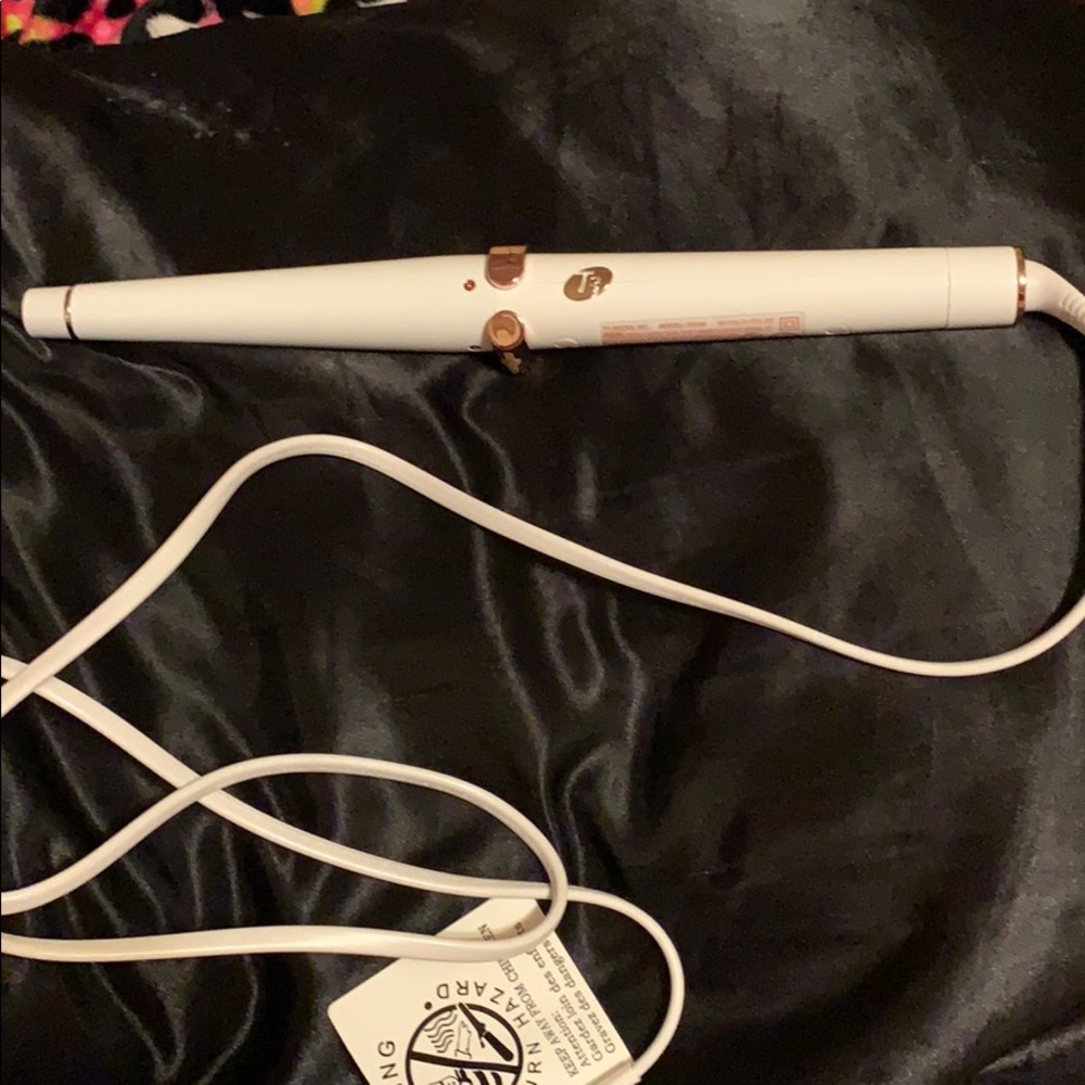 T3 Tapered Curling Wand